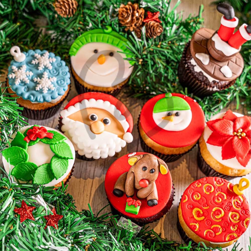CHRISTMAS CUPCAKES