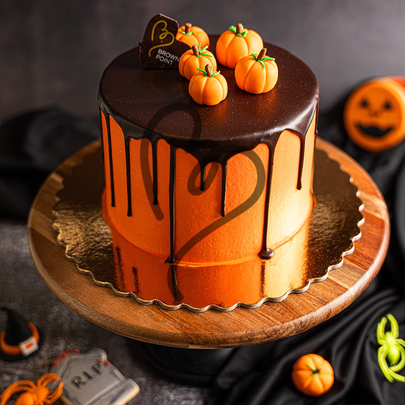 Halloween Pumpkin Cake