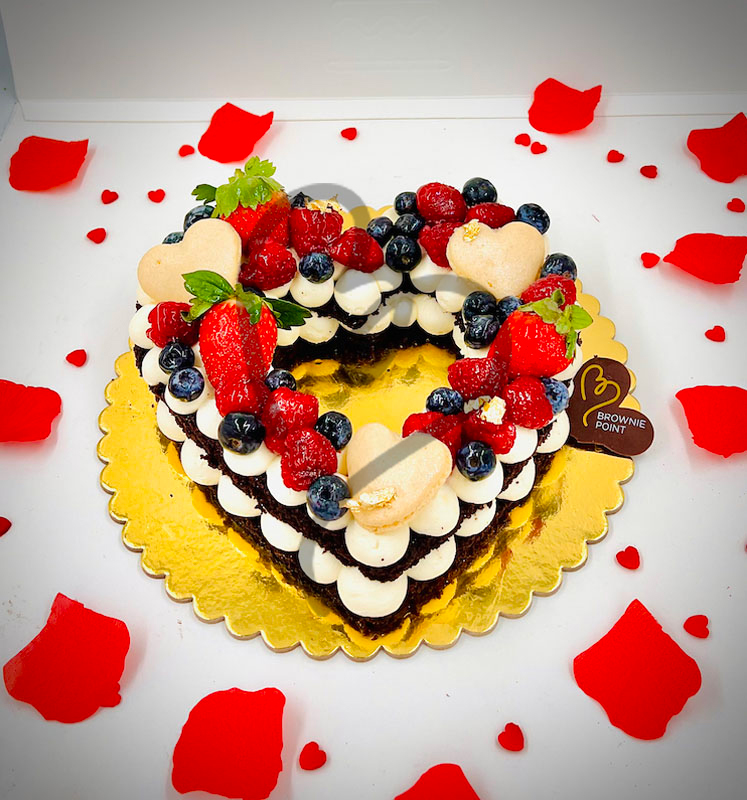 Love You Forever Heart Cake (Sponge Cake Base) - 1 Kg