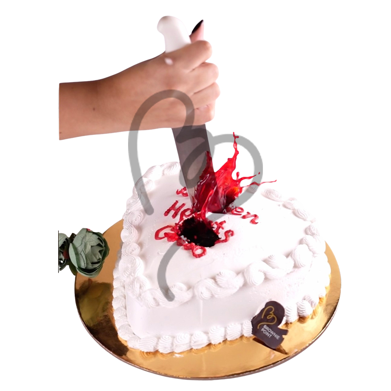 Broken Hearts Club Stab Cake - 1 Kg