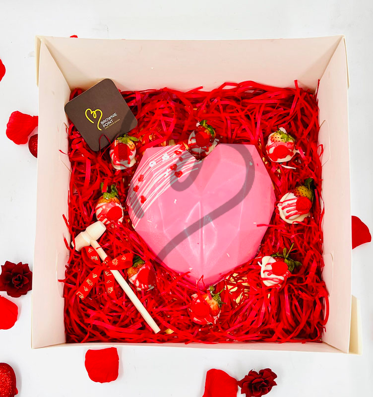 Valentine Smash Cake